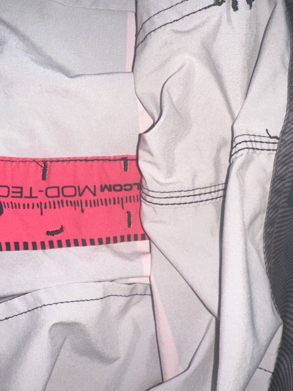 Volcom Mod-Tech Boardshorts - Picture 6 of 6